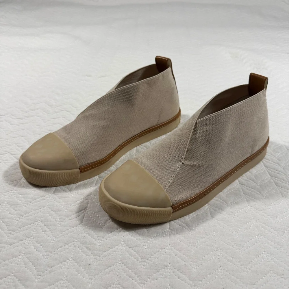 Mercedes‎ Castillo Thana Beige Stretch Slip On VCut Sneakers Brazil WMN 9.5 39.5